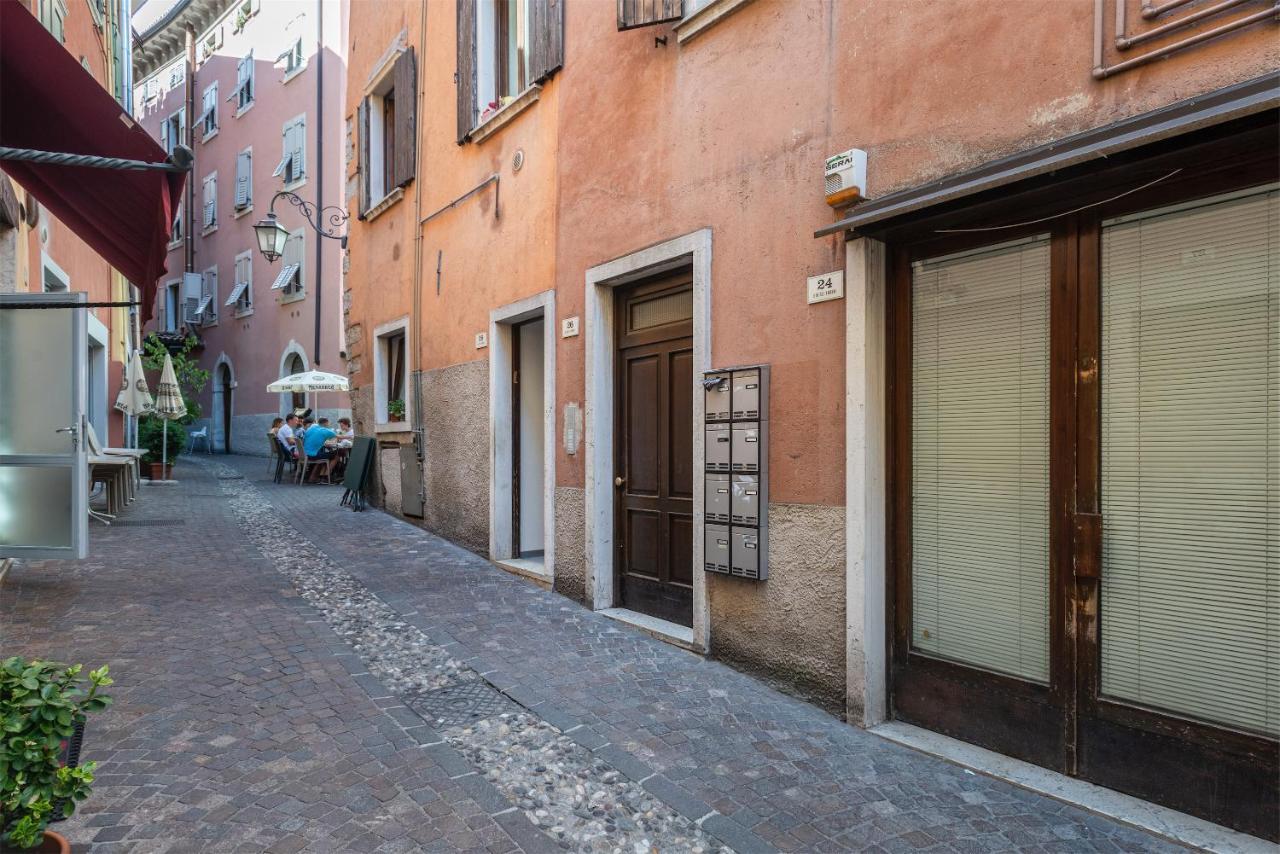 Appartamento Casa Giulia Riva del Garda Esterno foto